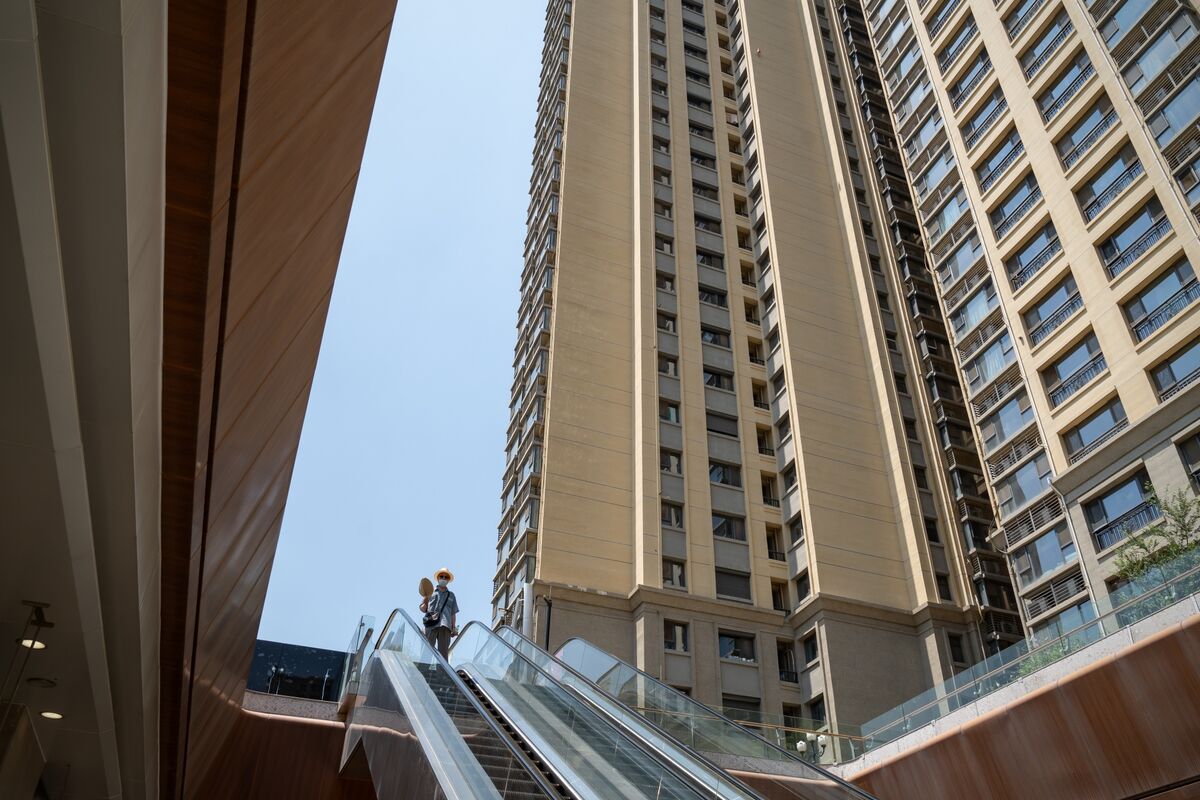 PAG Said in Exclusive Talks With Liquidators for Evergrande Unit