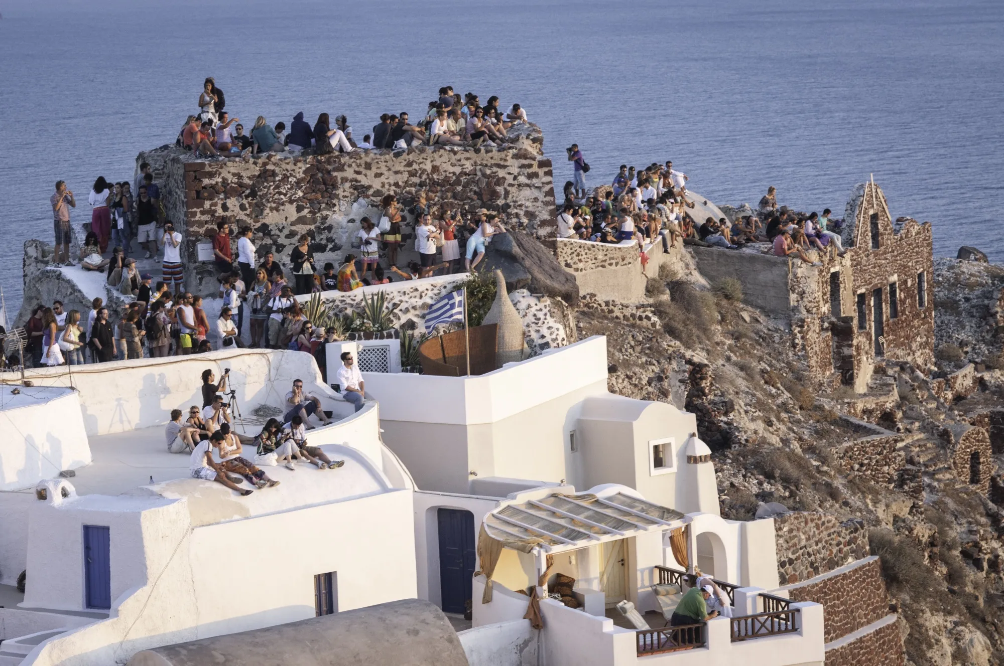 Tourists continue to flock to the Greek islands.&nbsp;&nbsp;