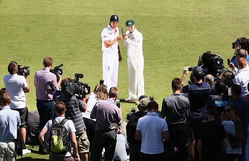 England's Alastair Cook & Australia's Michael Clarke