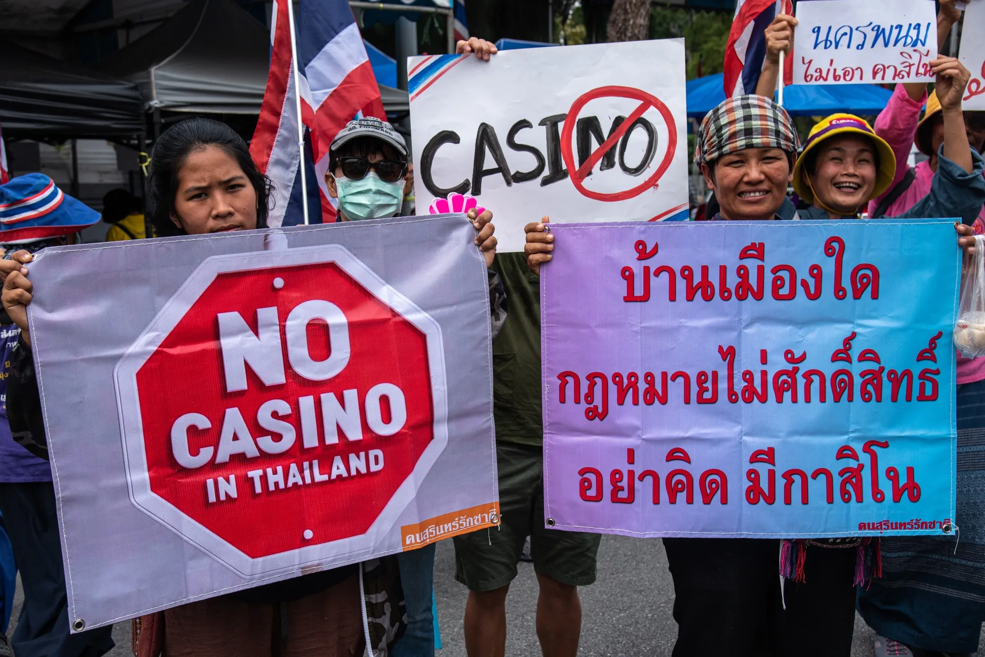 Protesters&nbsp;opposed to Thailand's plan to legalize casinos, in Bangkok, on March 11.&nbsp;
