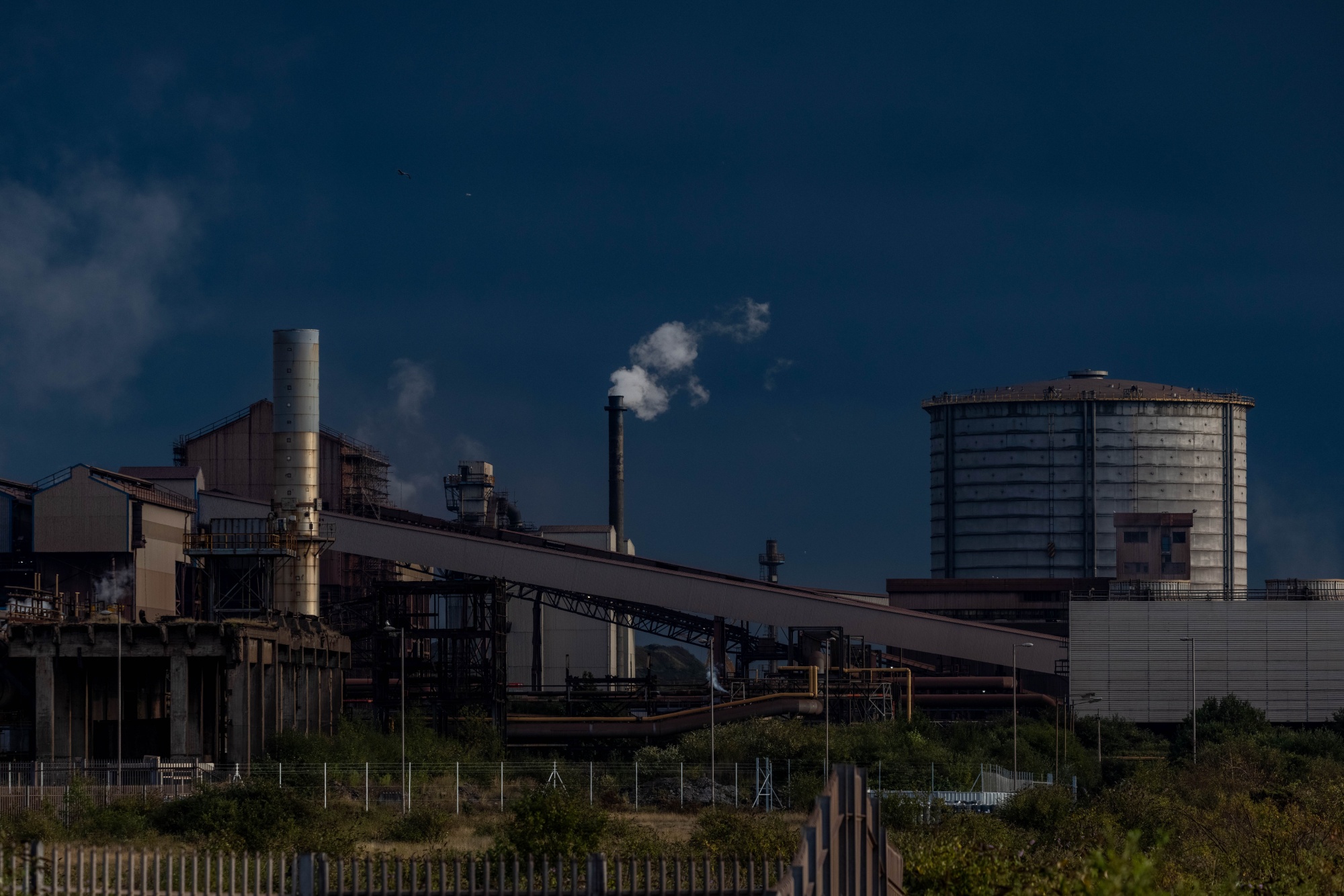 Dutch Find More Pollutants Around Tata (TATA) Mill Than Company Reports -  Bloomberg