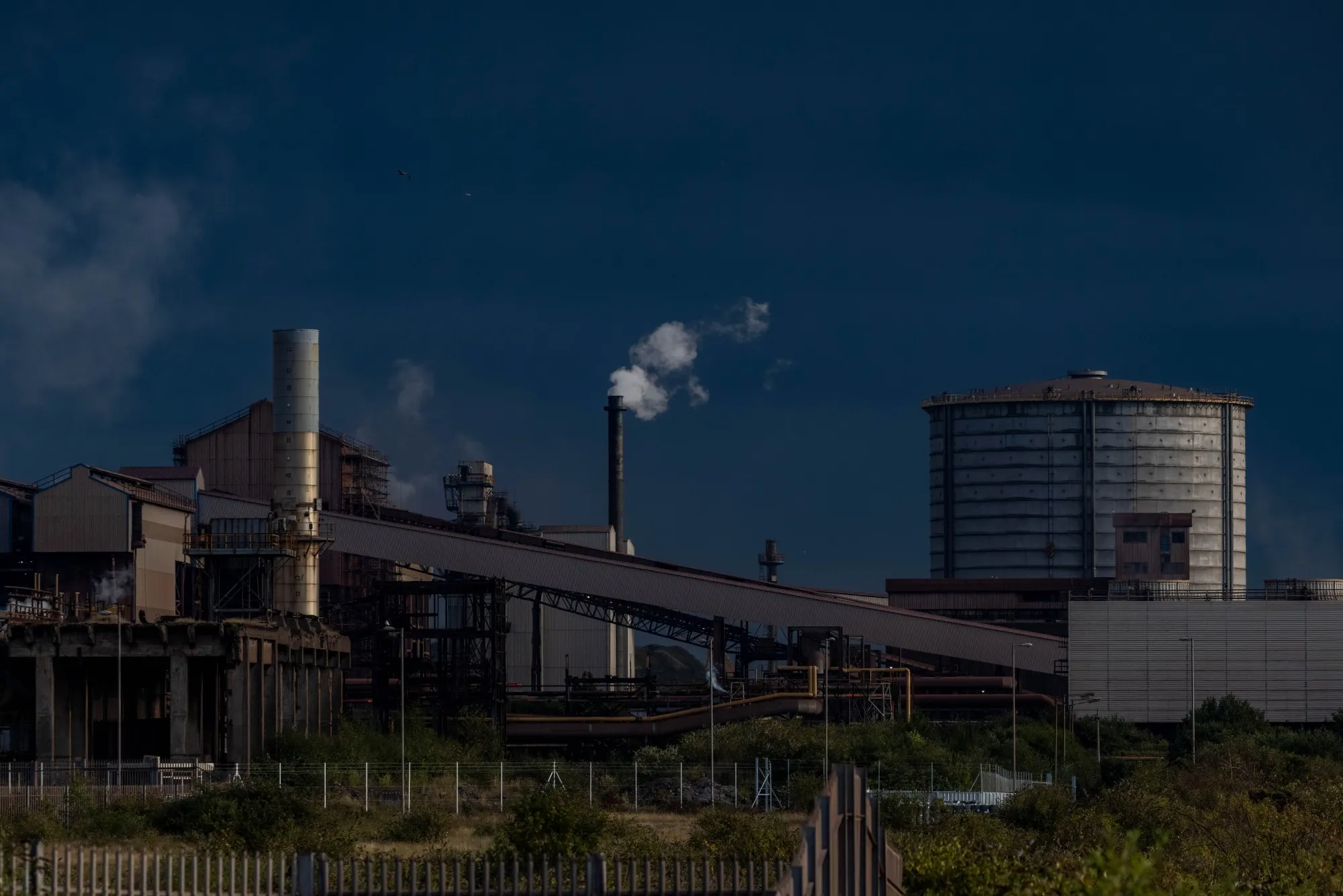 Tata Steel Reports Surprise Loss on Weak Europe Performance - Bloomberg