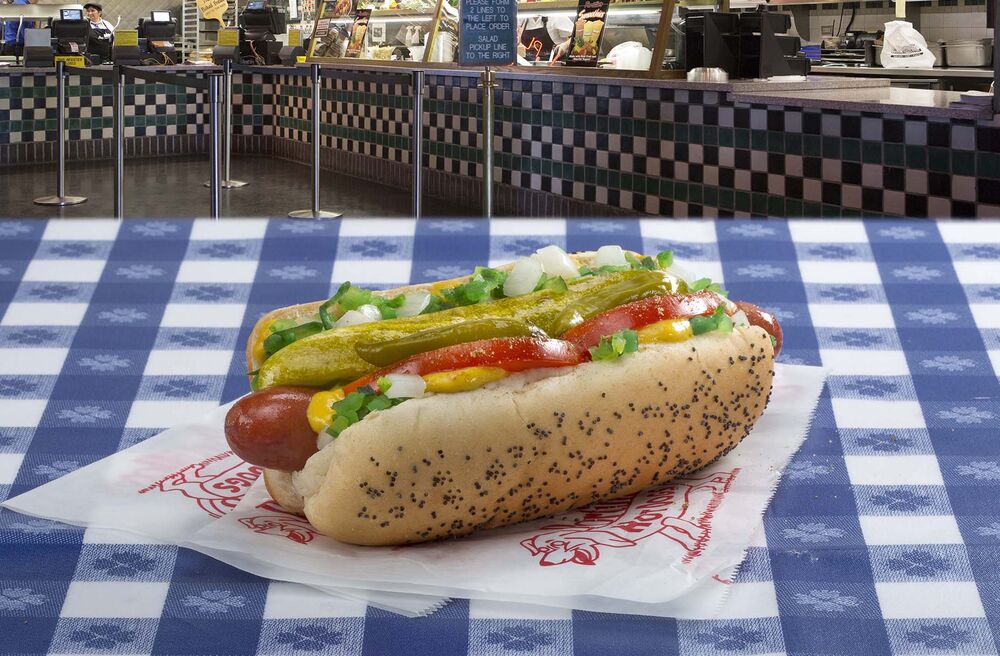 Hot Dog Chain Portillo S Ptlo Stock Jumps 55 From Ipo Price Bloomberg