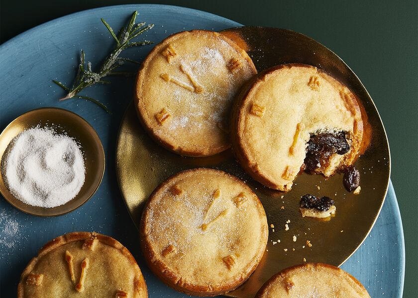 relates to Top Chef Picks Best Mince Pie in U.K. (and It Contains Carrot)