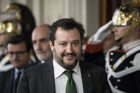 Italy's Populists Mobilize in Protest as Cabinet Is Drawn Up