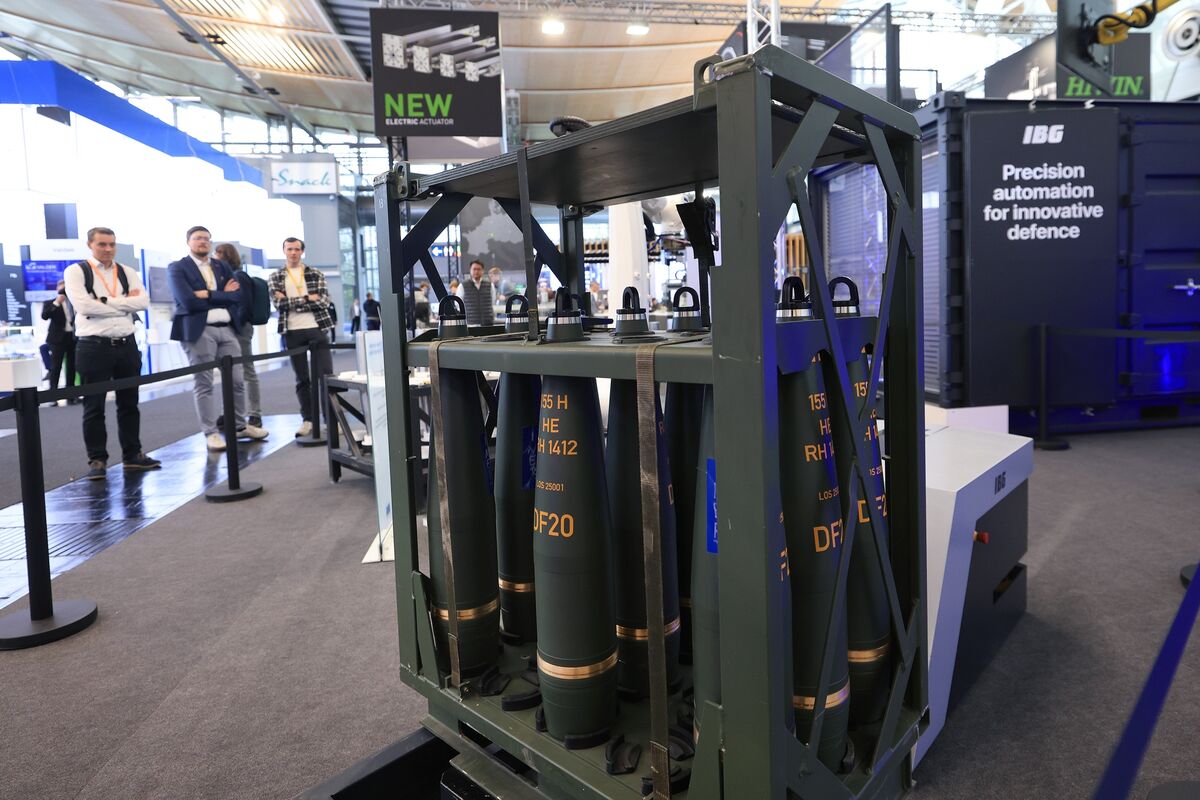 Germany to Trim Munitions Spending in Blow for Rheinmetall