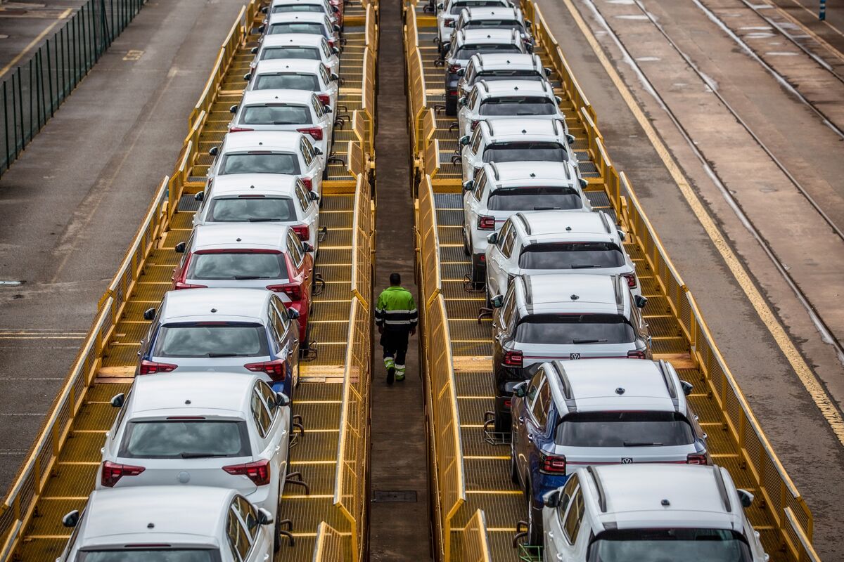 Europe’s Auto Stocks: Carmakers at Record High as Investors Seek ...