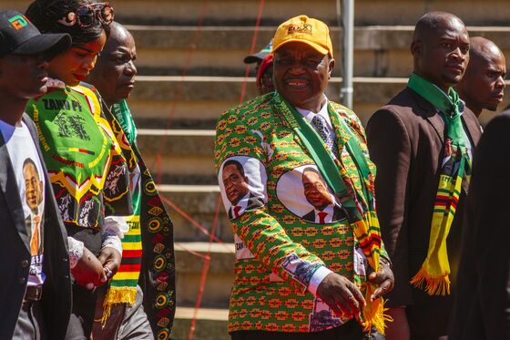 Zimbabwean President, Deputy Clash as Economy Tension Grows