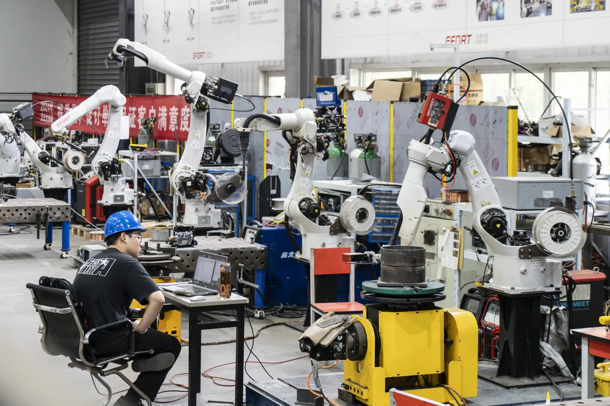 China Leads Economic Shift to Industrial 'Doping,' OECD Says