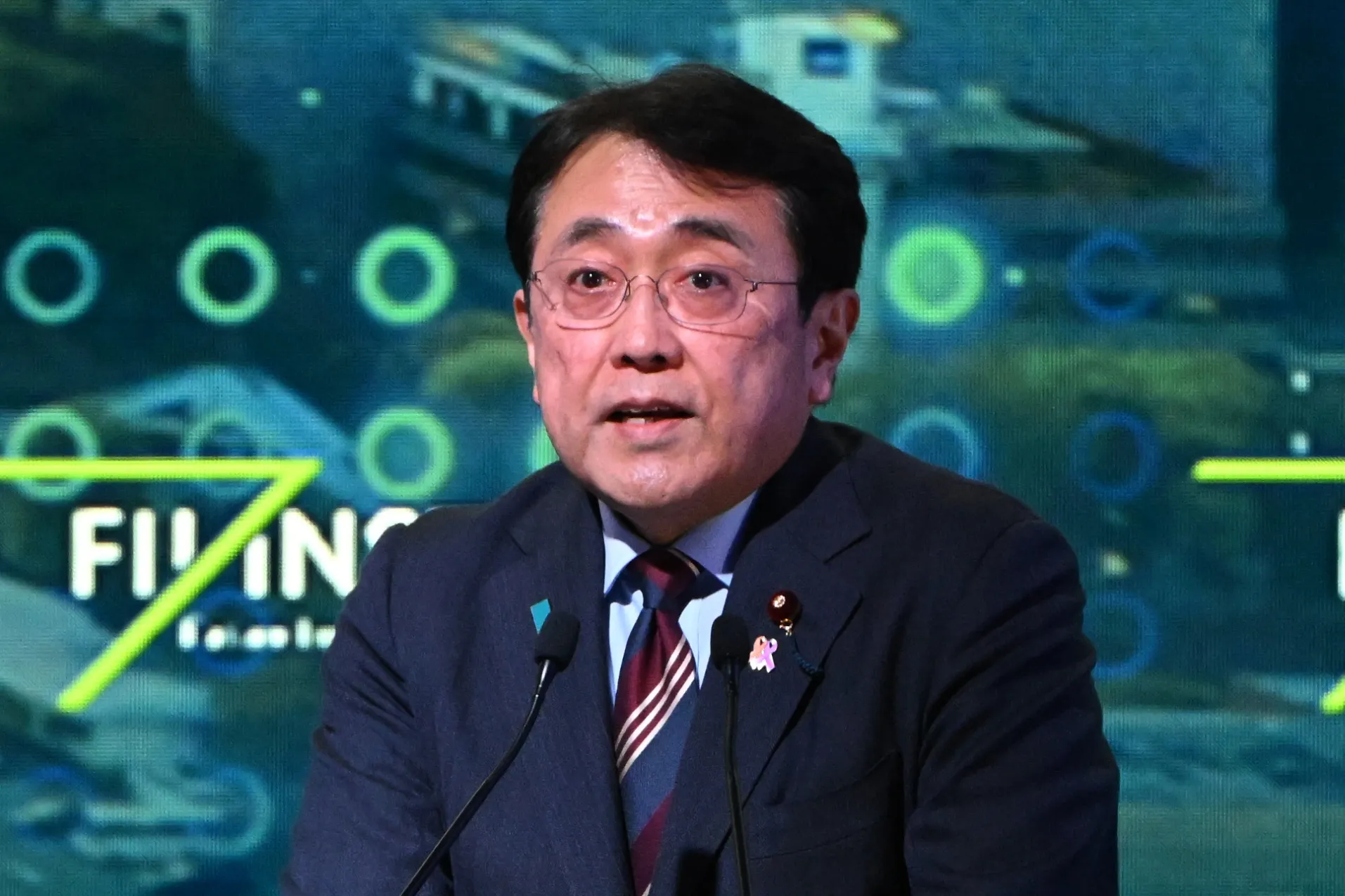 赤沢亮正経済産業相