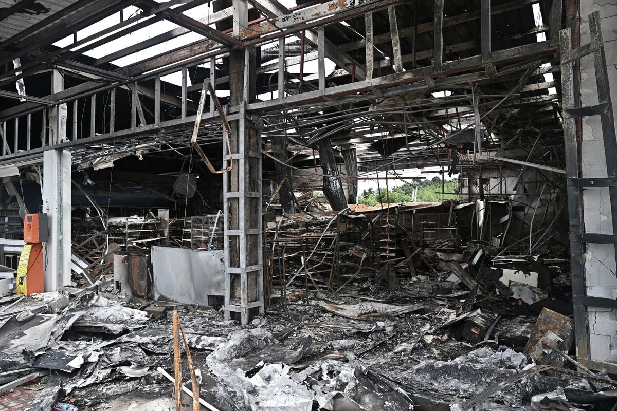 タイ海軍が国境紛争に参加、カンボジア軍と衝突激化－死者30人超に – Bloomberg.co.jp - 国際 朝礼スピーチ素材