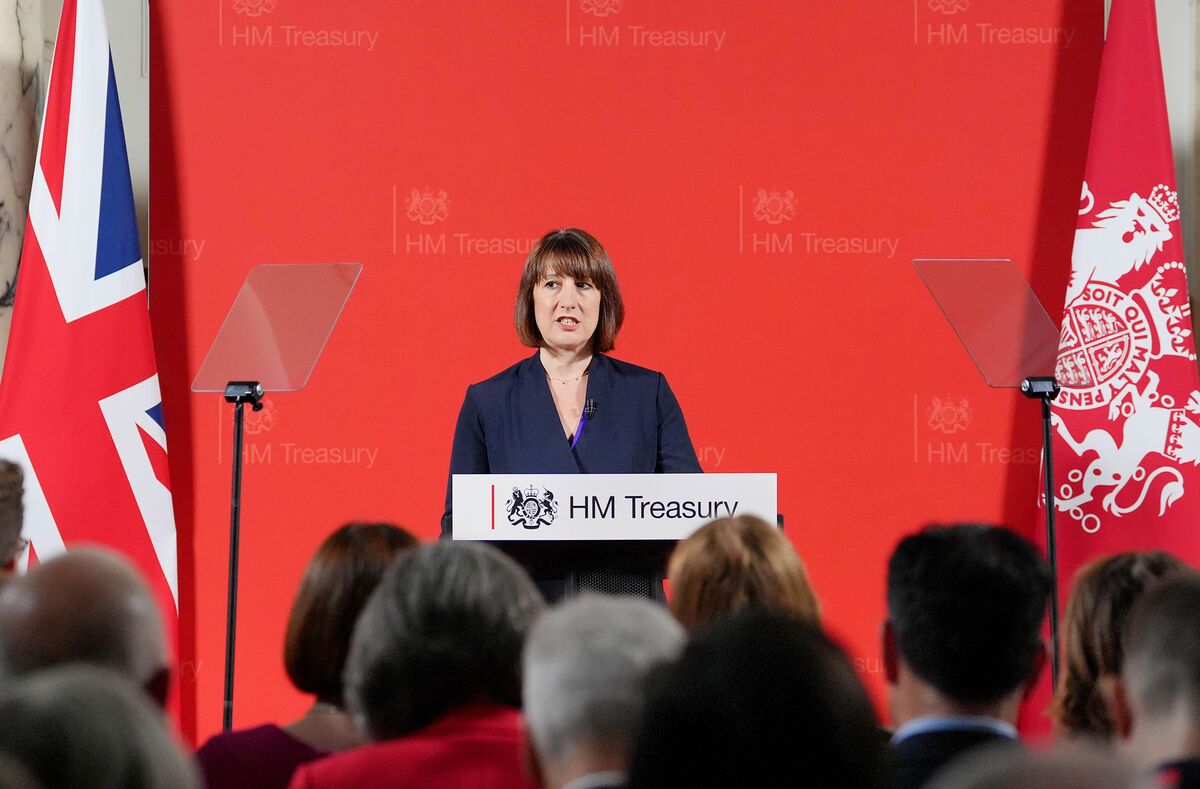 New Labour Government Faces £20 Billion Annual Funding Shortfall in Public Services: Reeves Prepares for Audit and Potential Corrective Measures