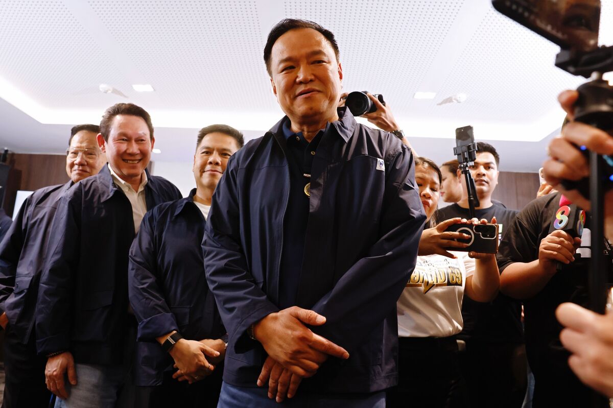 assets.bwbx.io image