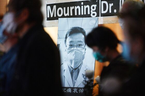 China Honors Whistle-Blowing Doctor Whose Death Fueled Anger
