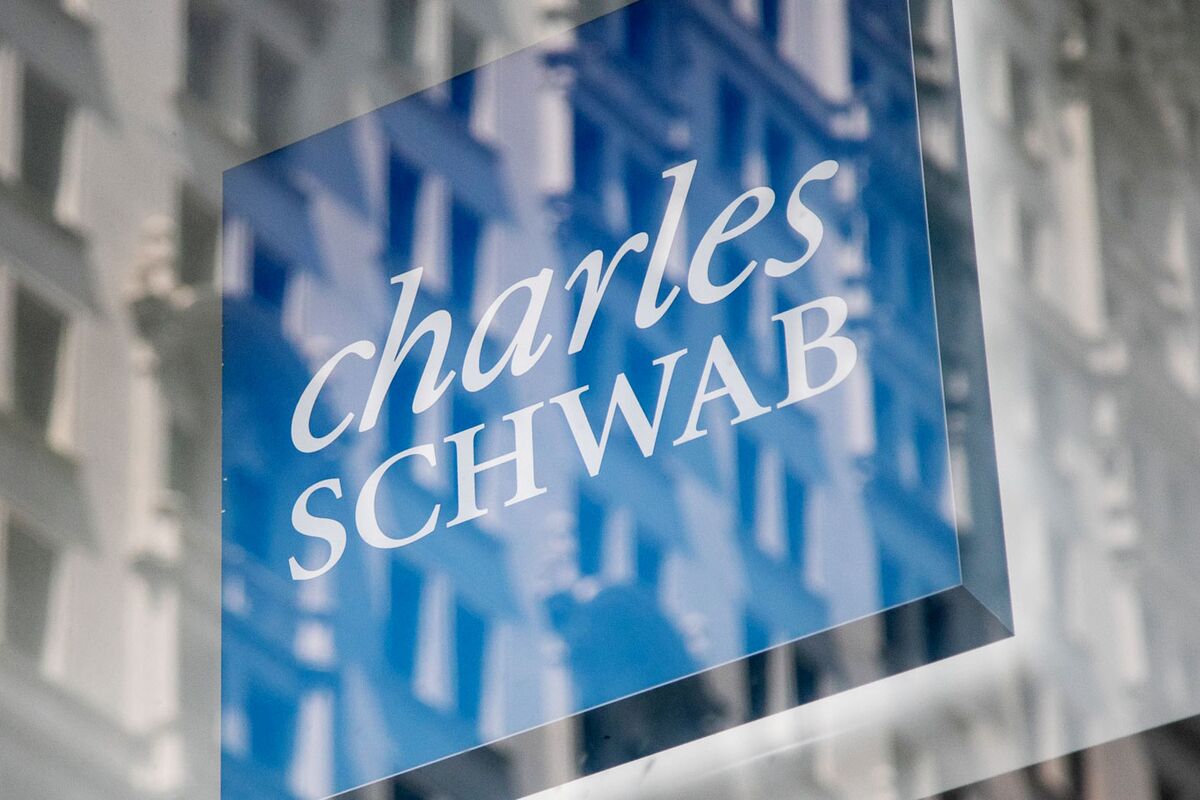 Schwab Targets Teen Investors, Launches Joint Brokerage Accounts