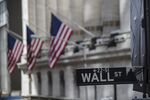 Trading On The Floor Of The NYSE As U.S. Stocks Pare Gains And Treasuries, Dollar Decline