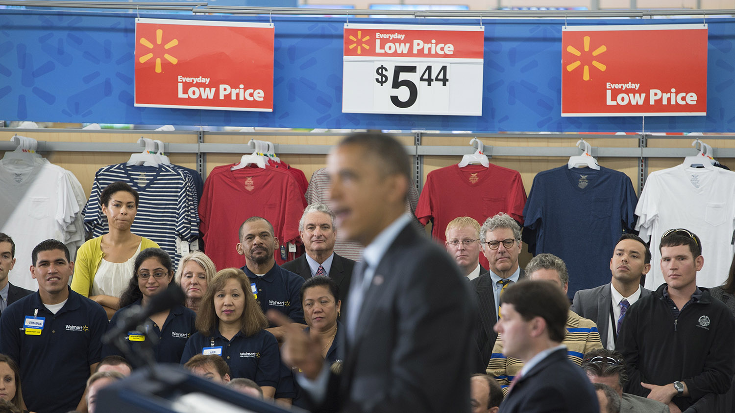 President Barack Obama speaks at Wal-Mart in Mountain View, California, on May 9, 2014.
