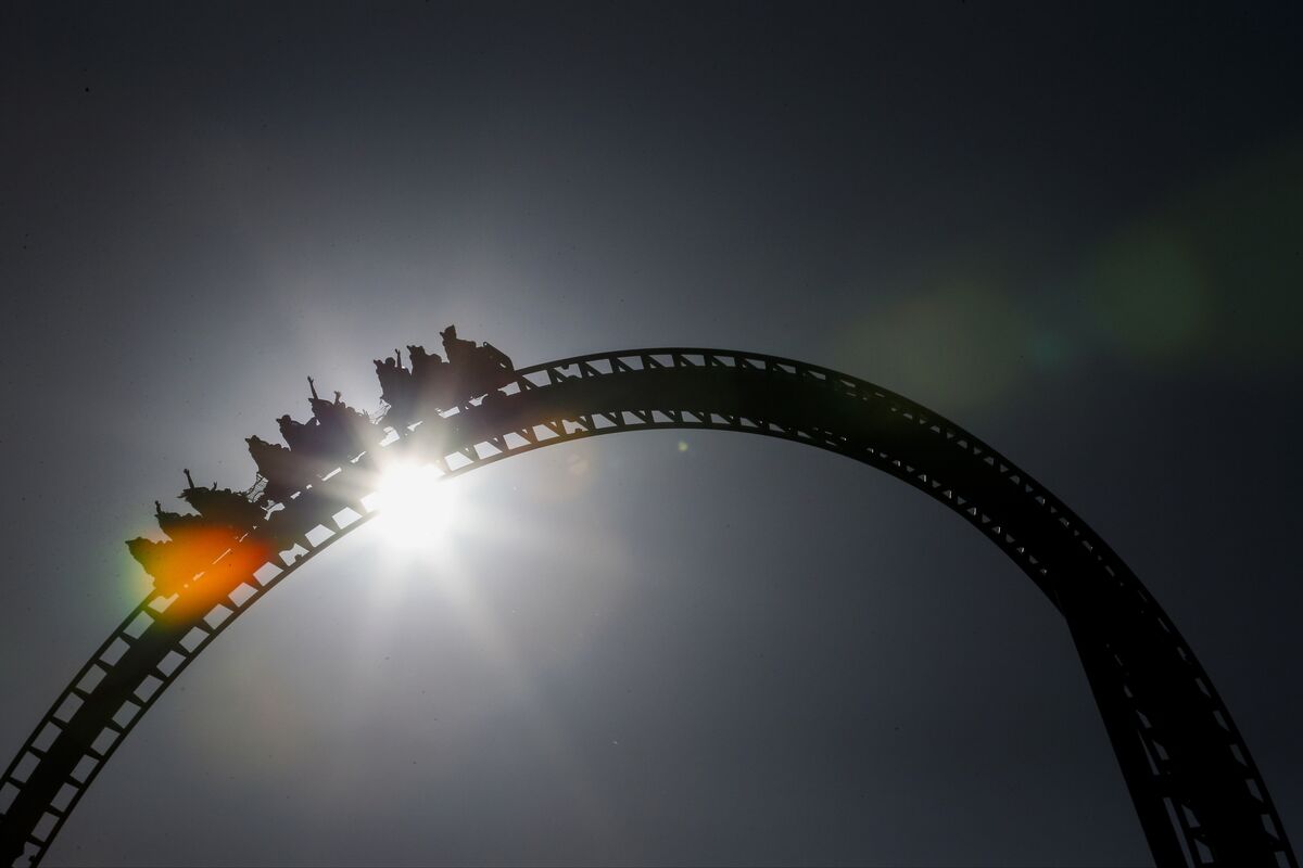 Rider Dies, Others Hurt on Six Flags Roller Coaster in Georgia