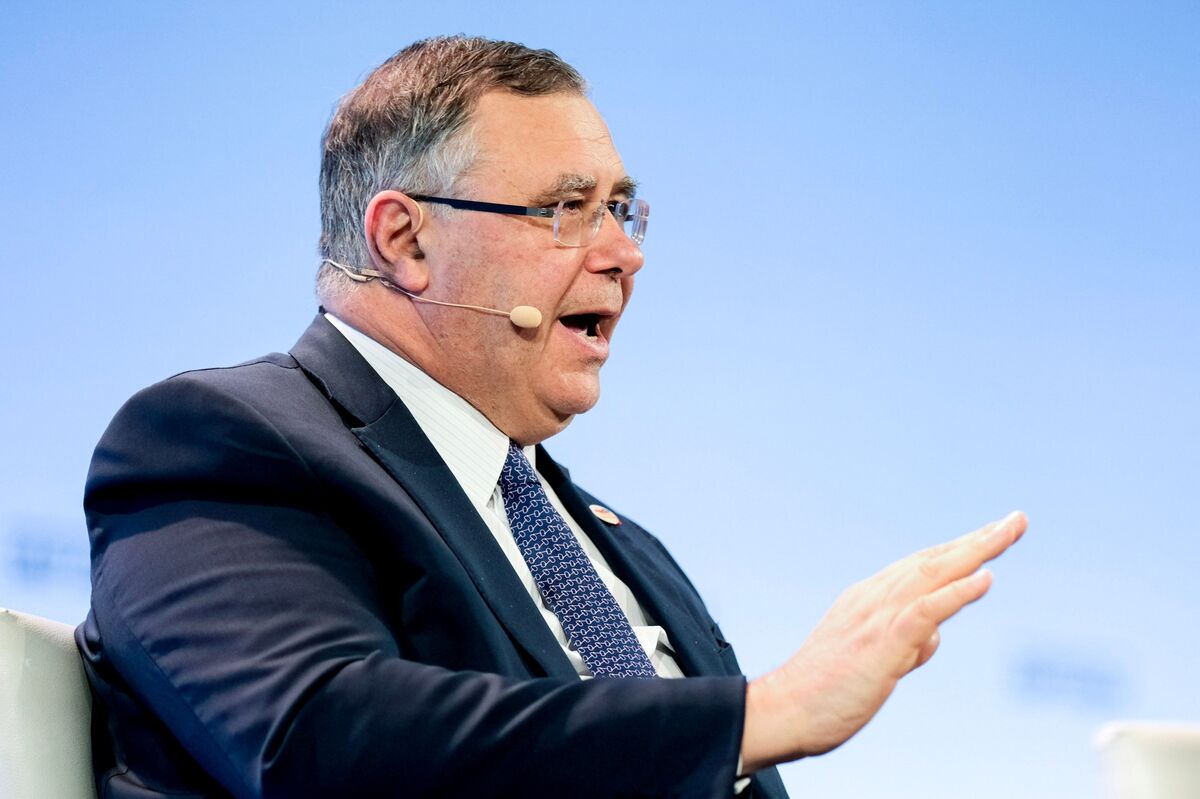 TotalEnergies CEO Warns Europeans Not to Overrely on US LNG