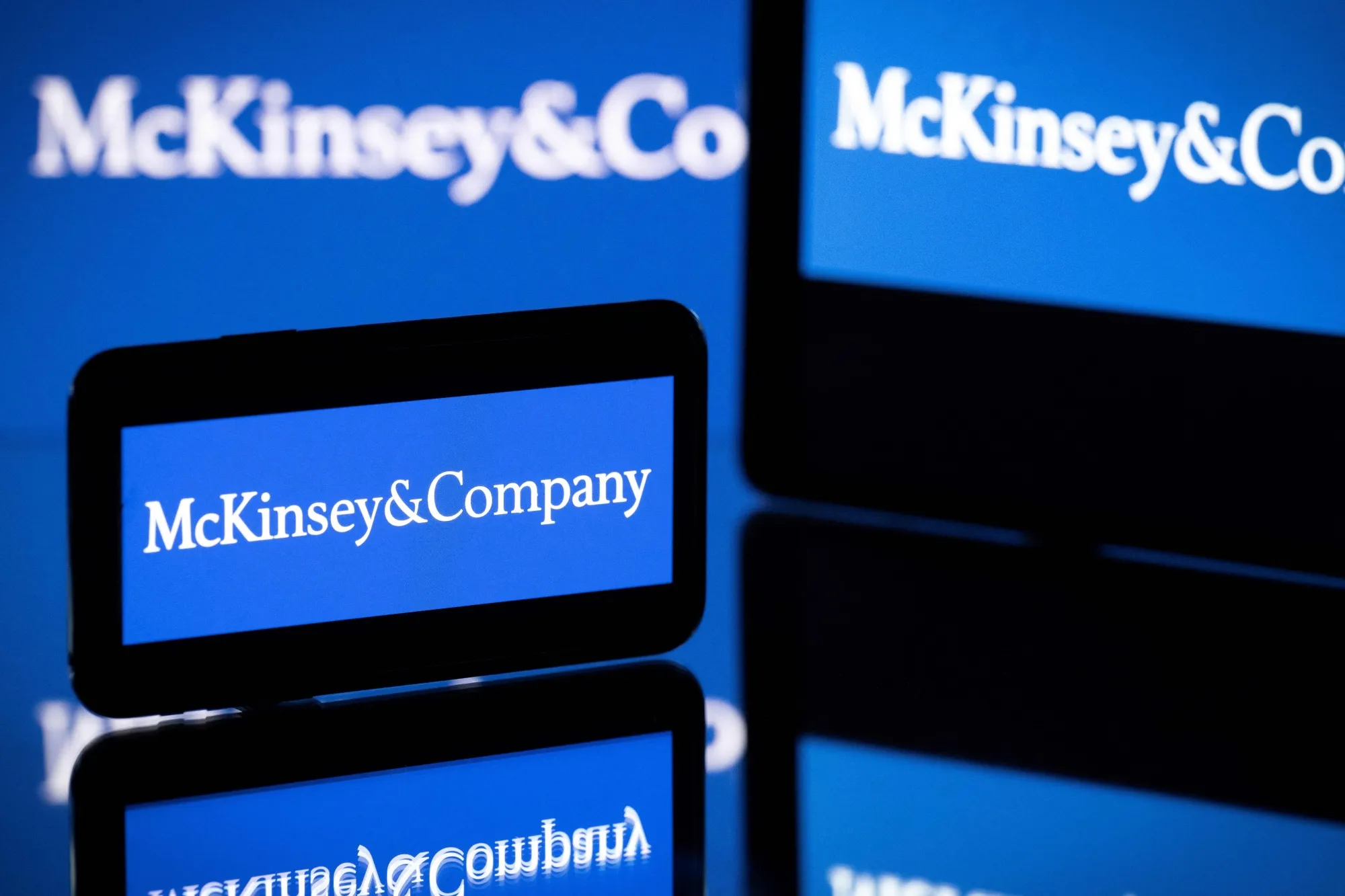 FRANCE-US-BUSINESS-CONSULTANCY-COMPANY-MCKINSEY
