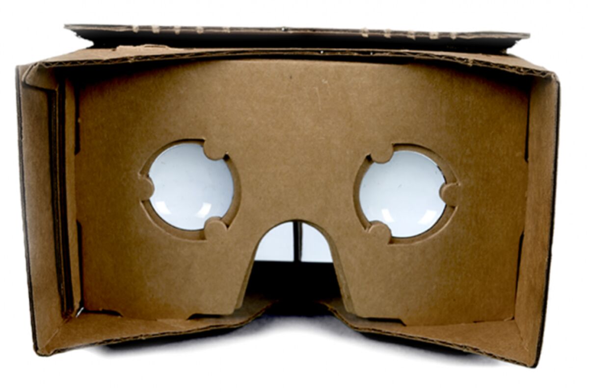 True vr. Очки Кардборд. Очки Google Cardboard. Картонный шлем виртуальной реальности. Очки из картона.