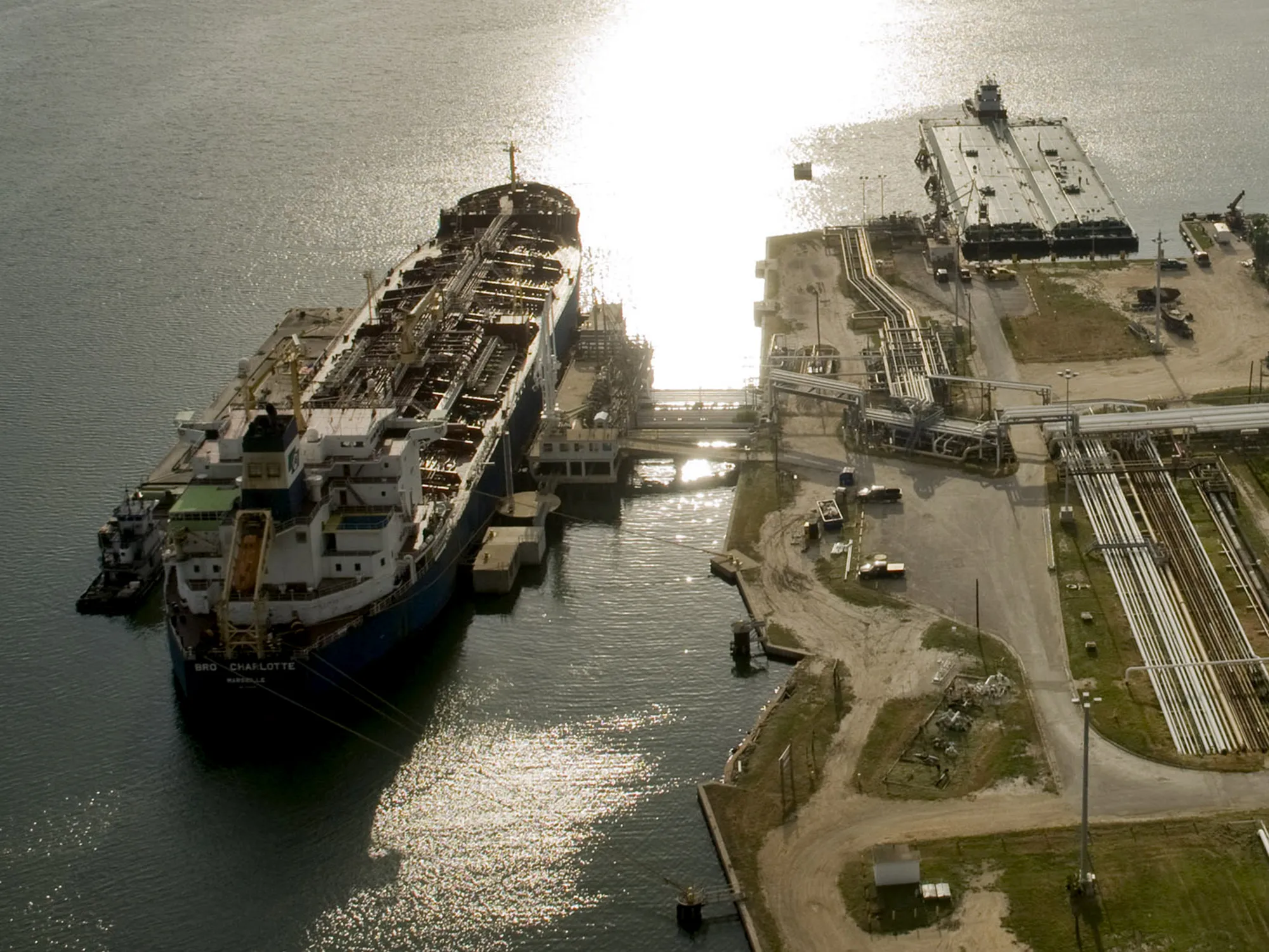 oil tanker
