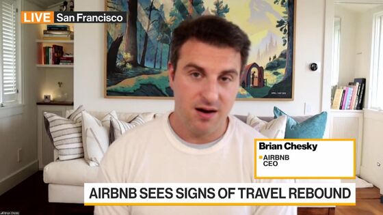 Airbnb Sees Signs of Rebound; Loss Widens on Debt Payment