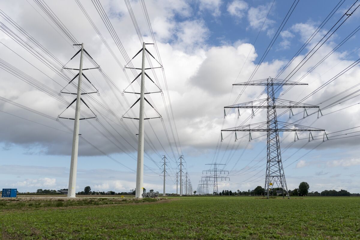 bloomberg.com - Esteban Duarte - Pension PGGM Agrees to Back SRT Tied to €5 Billion of ING Loans