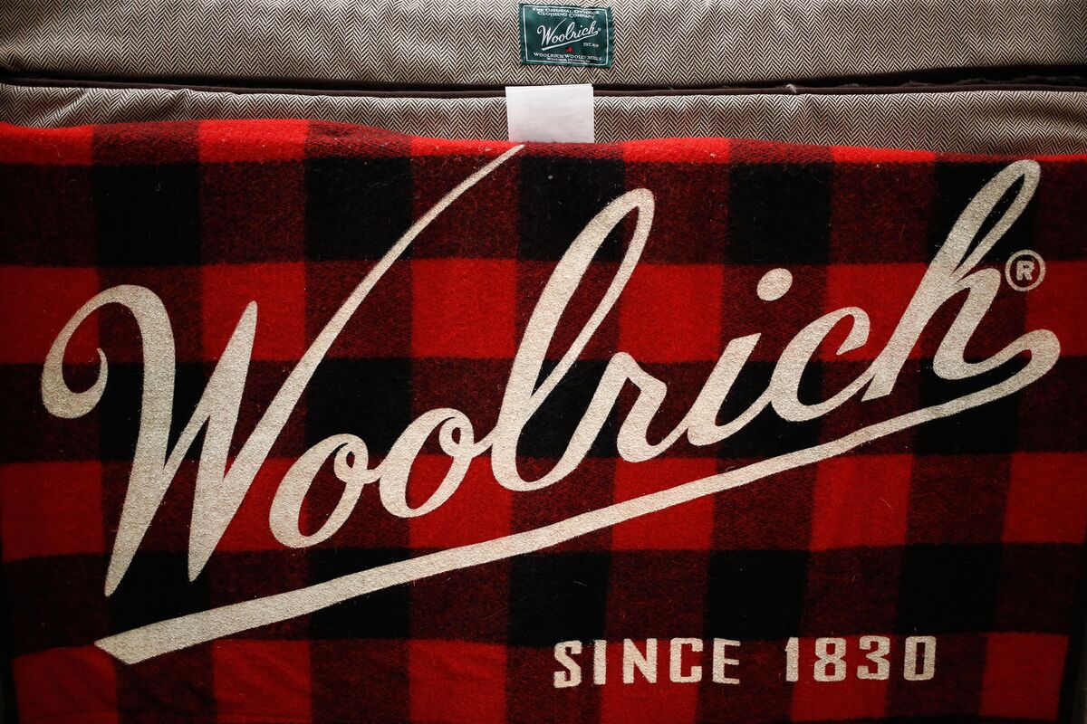 Inside Woolrich Woolen Mill How Blankets Are Made Bloomberg