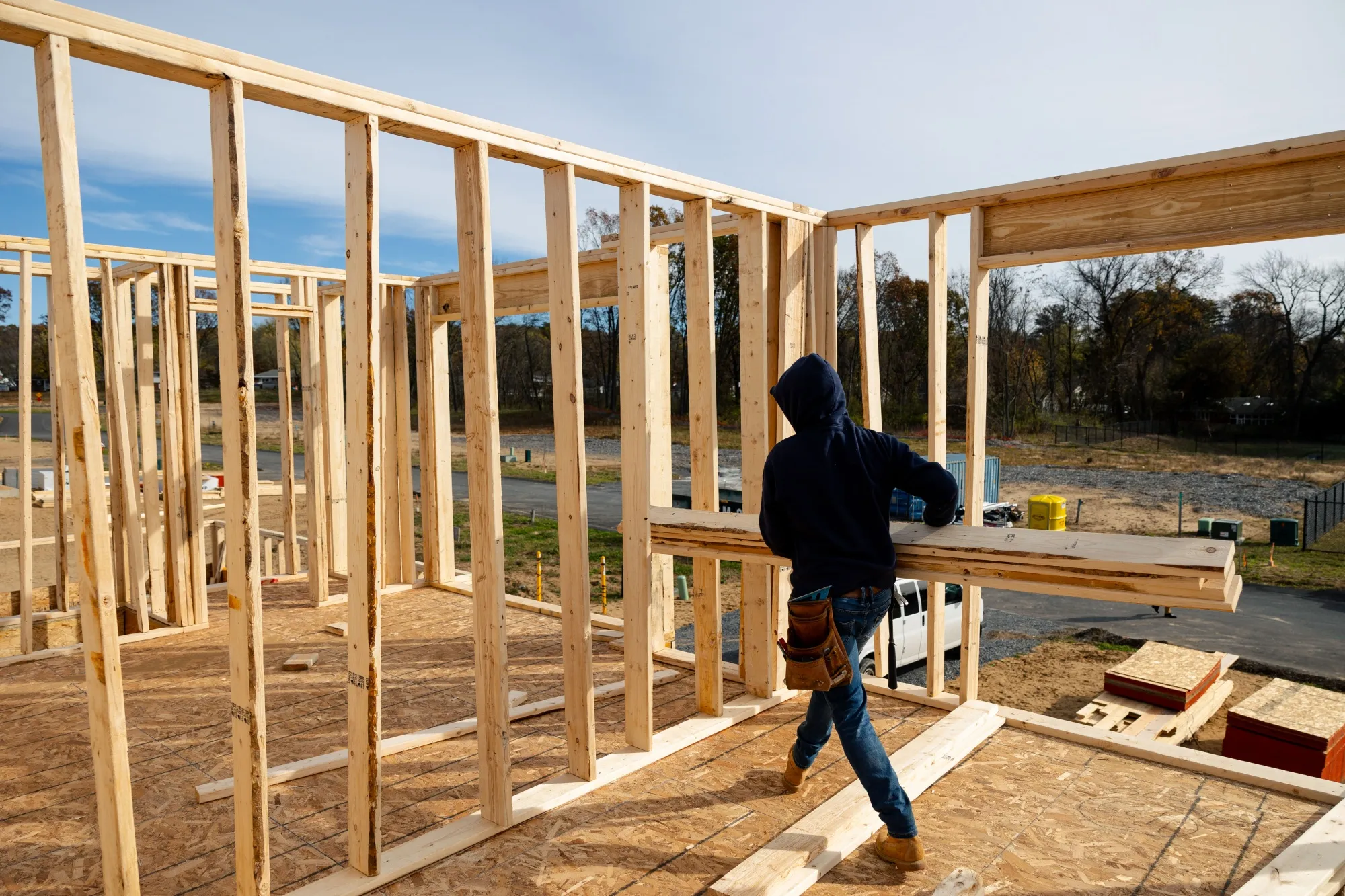 Builder sentiment began rebounding late last year as&nbsp;mortgage rates&nbsp;declined, falling below 7% in December.&nbsp;