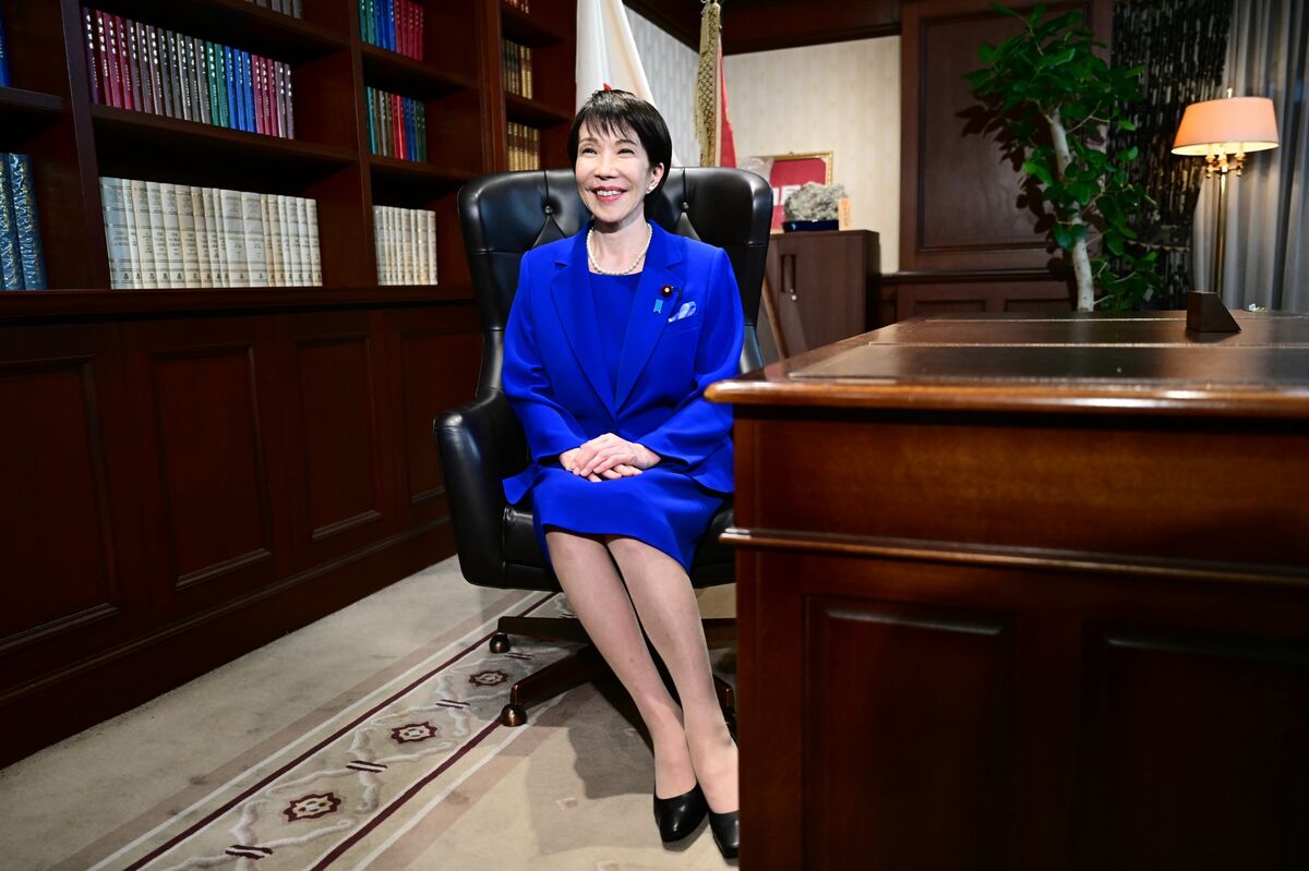 Japan Shifts to the Right Under ‘Iron Lady’ Admirer Takaichi