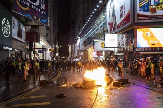 Hong Kong Unrest Scars Retailer Sa Sa as Bears Pile In