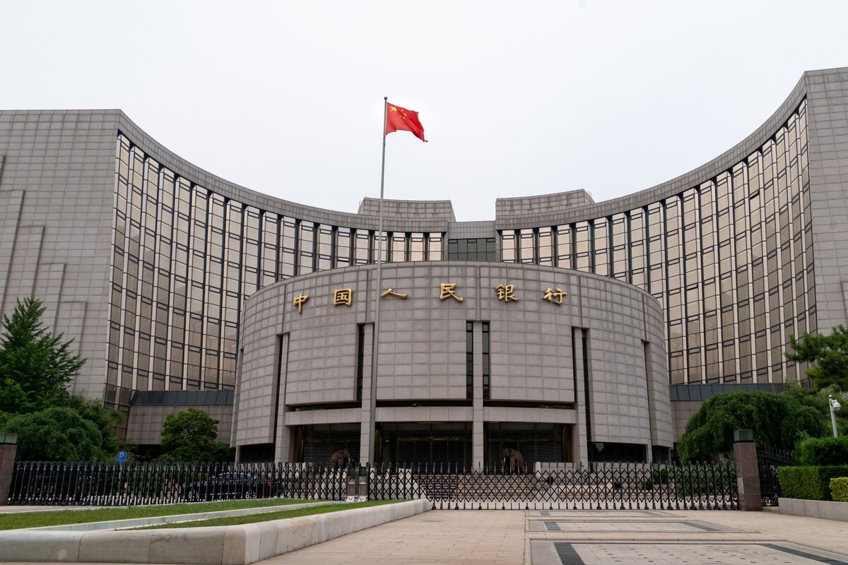中国中銀、人民元中心レート引き下げ-ドル高受けアジア通貨下落 - Bloomberg