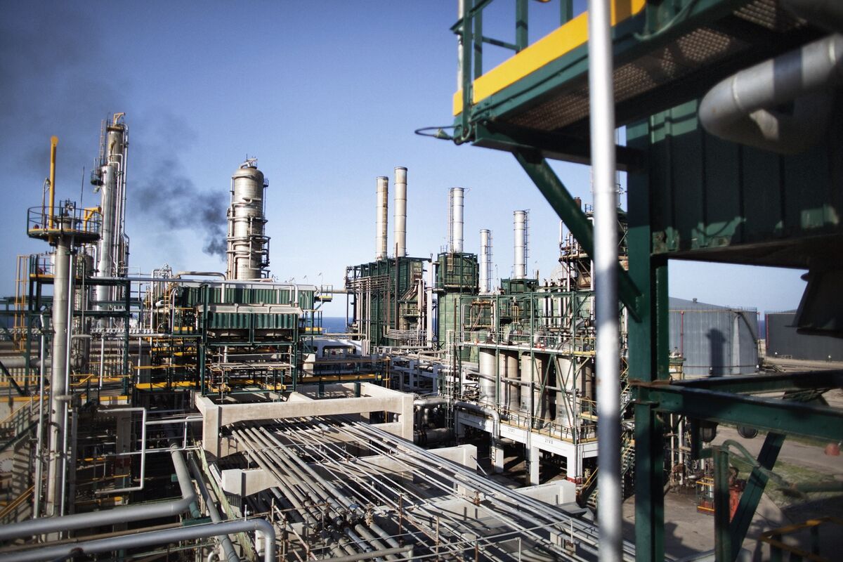 Libya Sees 2 Million-Barrel Oil Plan on Track as US Pushes Unity