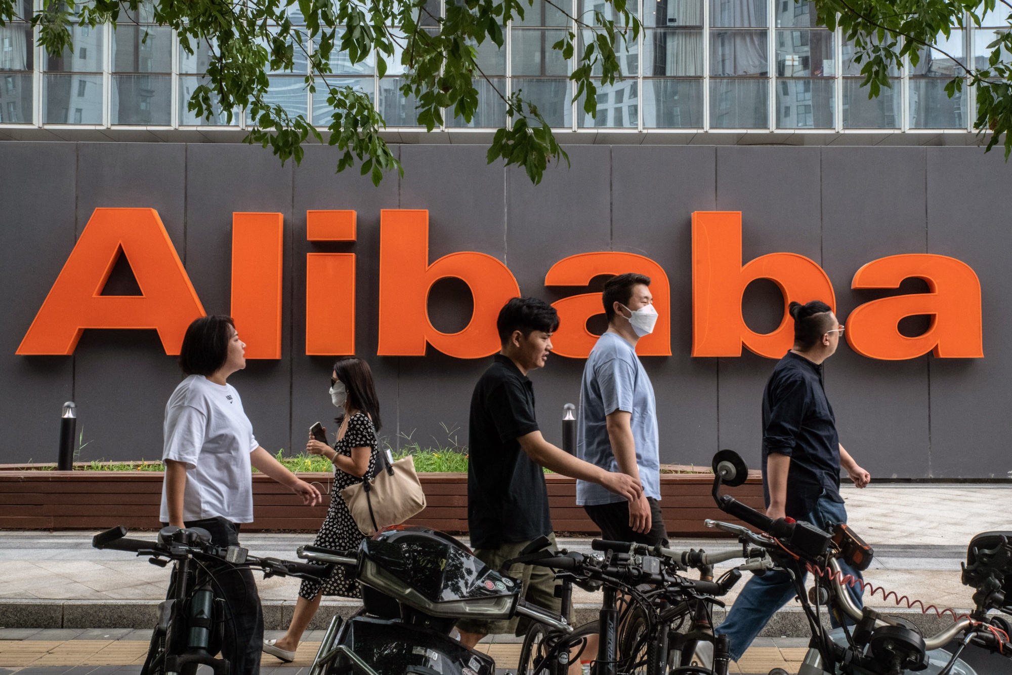 Alibaba Takes Step Toward Comeback as Growth Finally Returns - Bloomberg