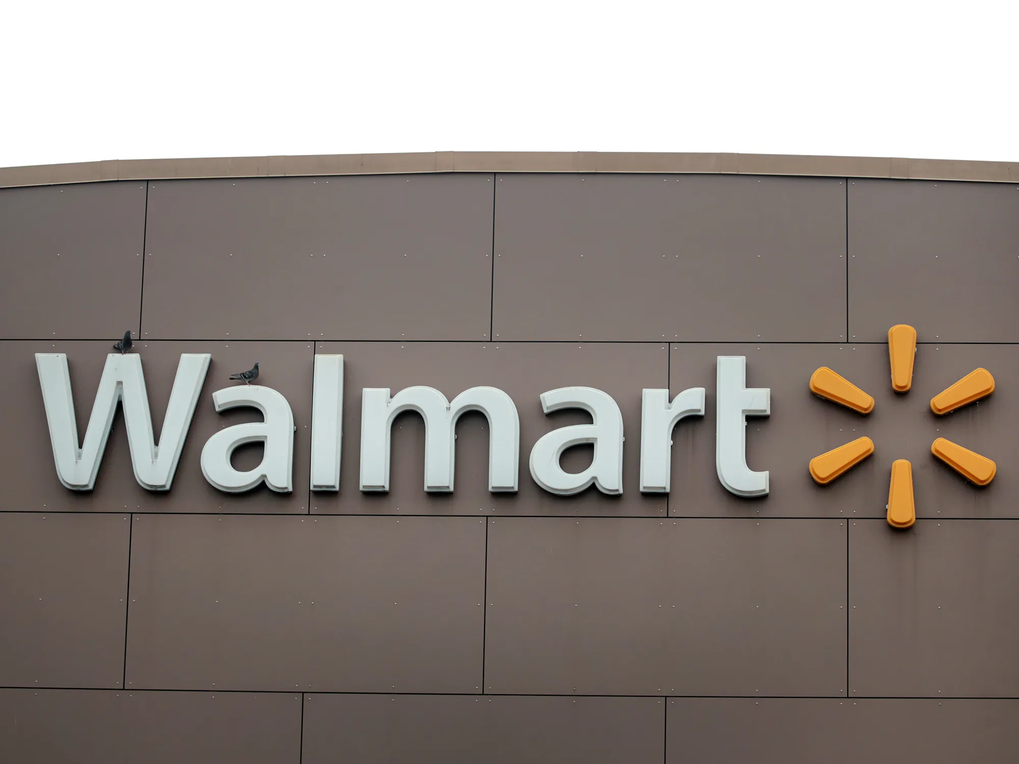 Walmart Quarterly Revenue Surges 8.6 Percent During COVID-19 Pandemic