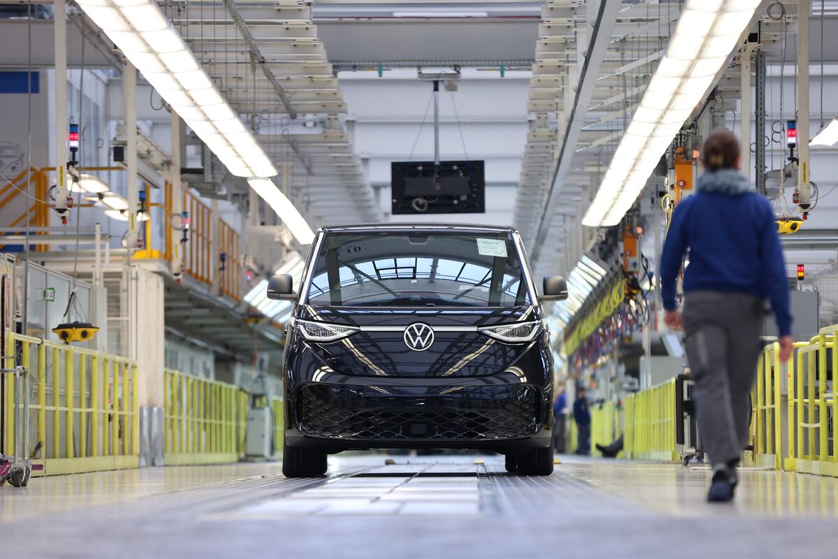 VW Is at a Crossroads and Must Change Fast, Porsche Owner Says