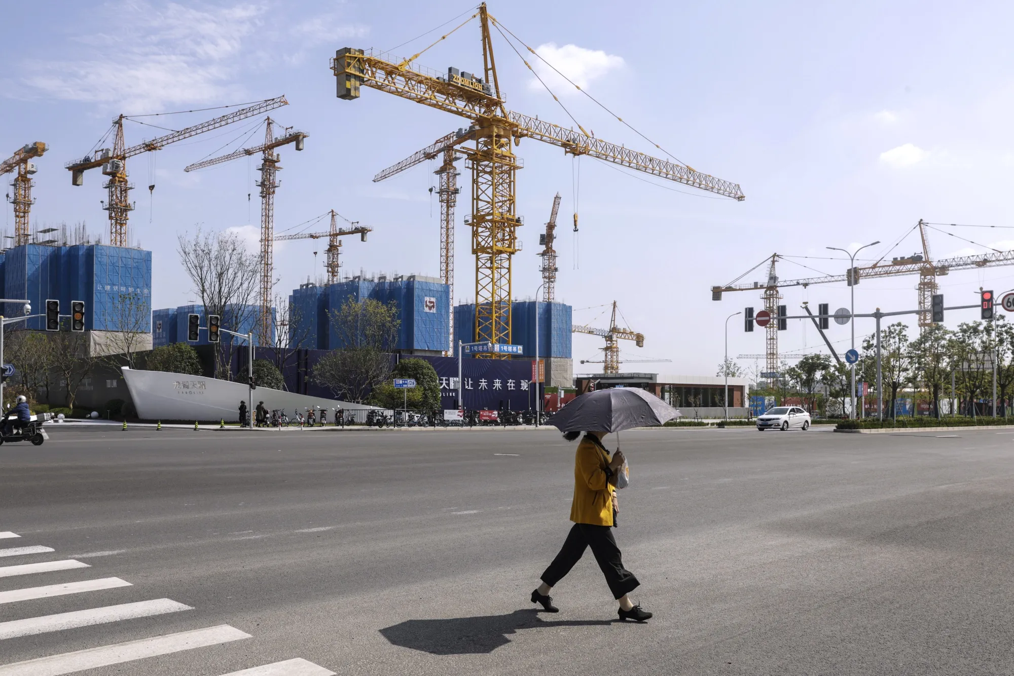 Home sales, which remained fairly resilient despite the economic downturn this year, started to cool as policy makers tightened their grip on financing to developers.