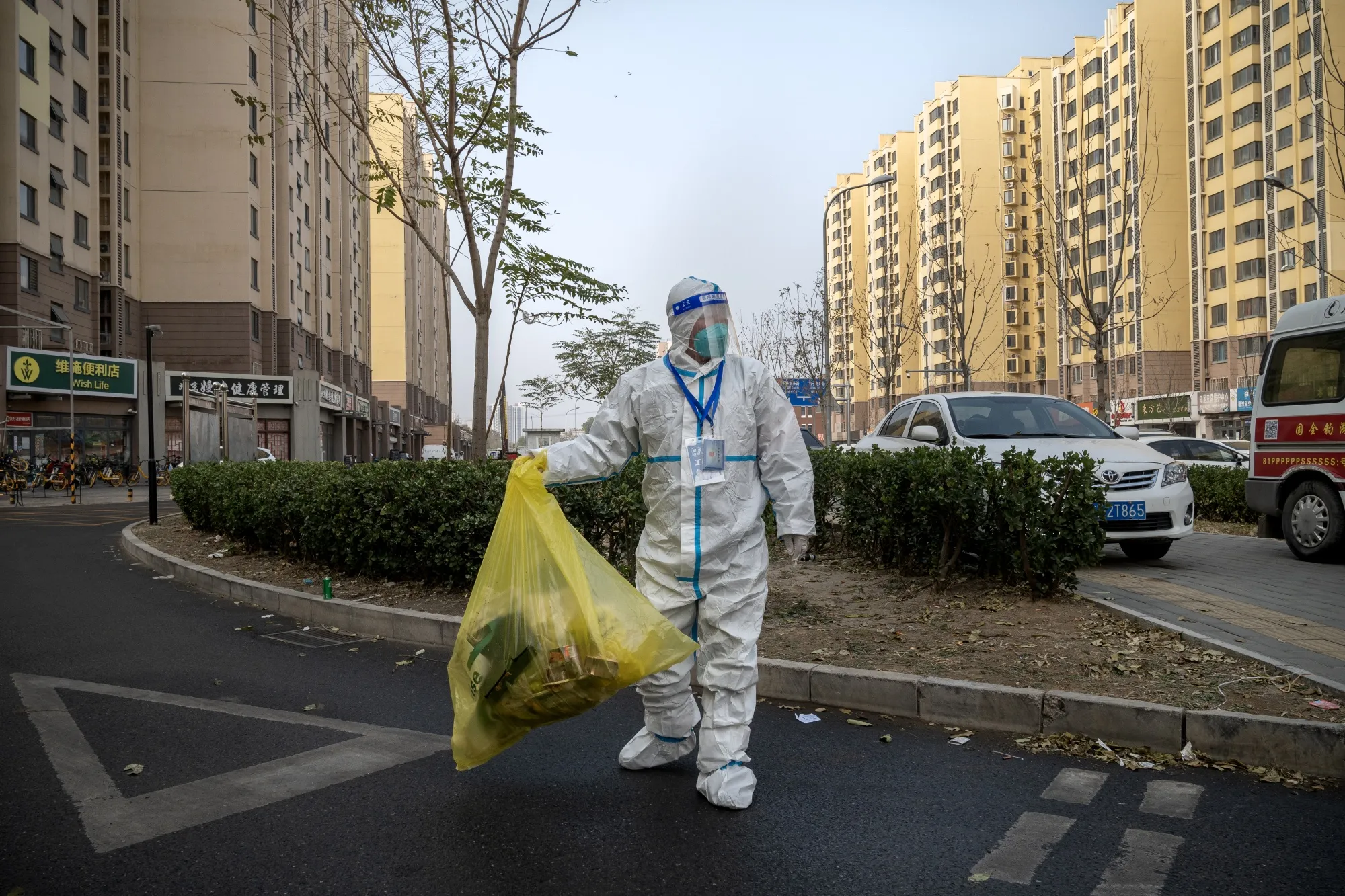China Covid News: Beijing Cases Jump to the Most in More than a Year ...