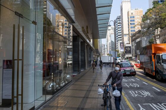 Hong Kong Retail Slumps in March as Chinese Consumers Vanish