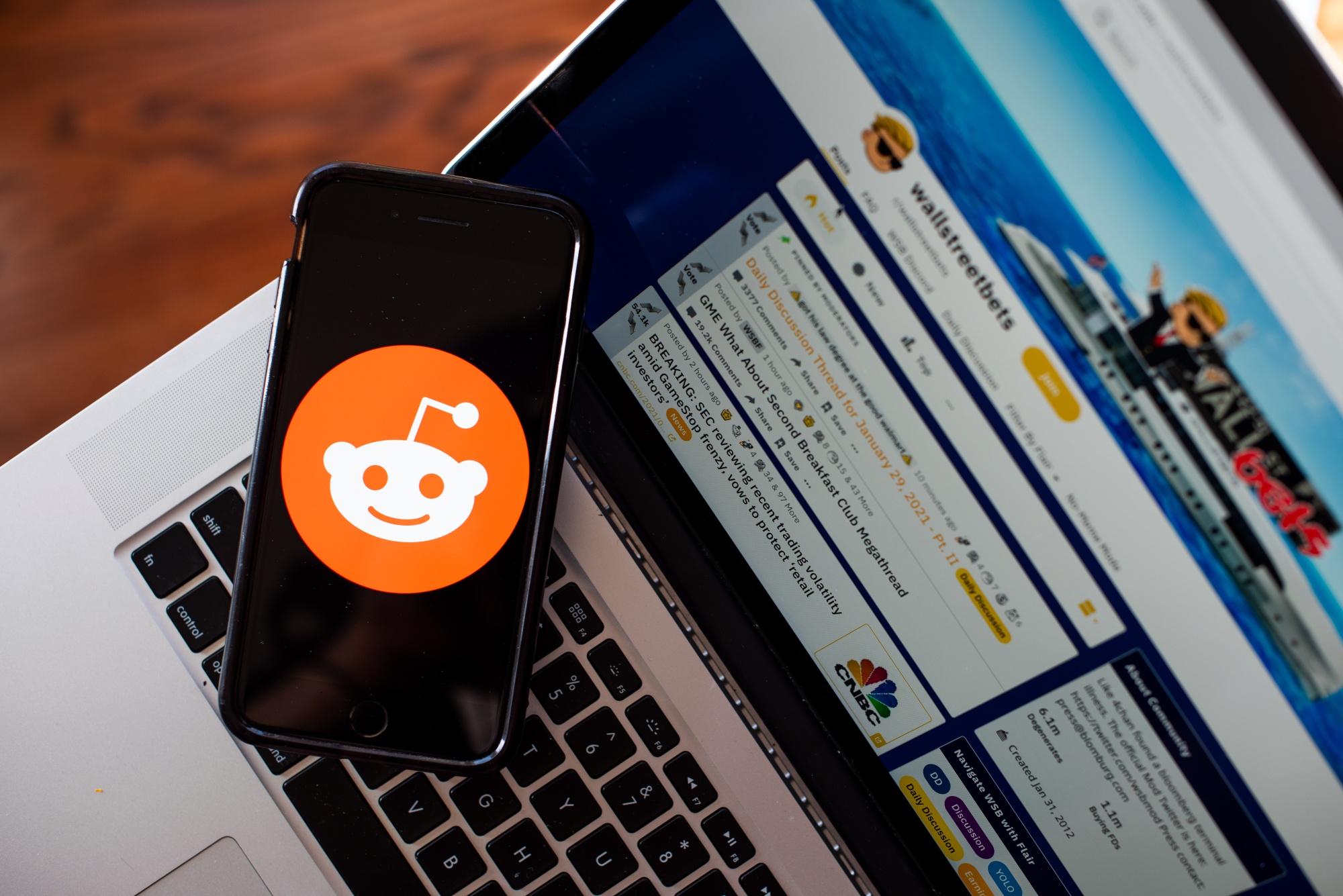 Reddit (RDDT), Shareholders Guide IPO Price at Top of Range or Above 