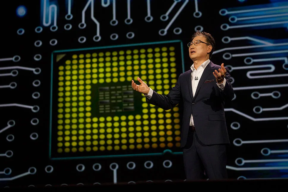 Yoon Boo-Keun, president and co-chief executive officer of Samsung Electronics, speaks at a news conference during the 2015 Consumer Electronics Show in Las Vegas on Monday, Jan. 5, 2015.
