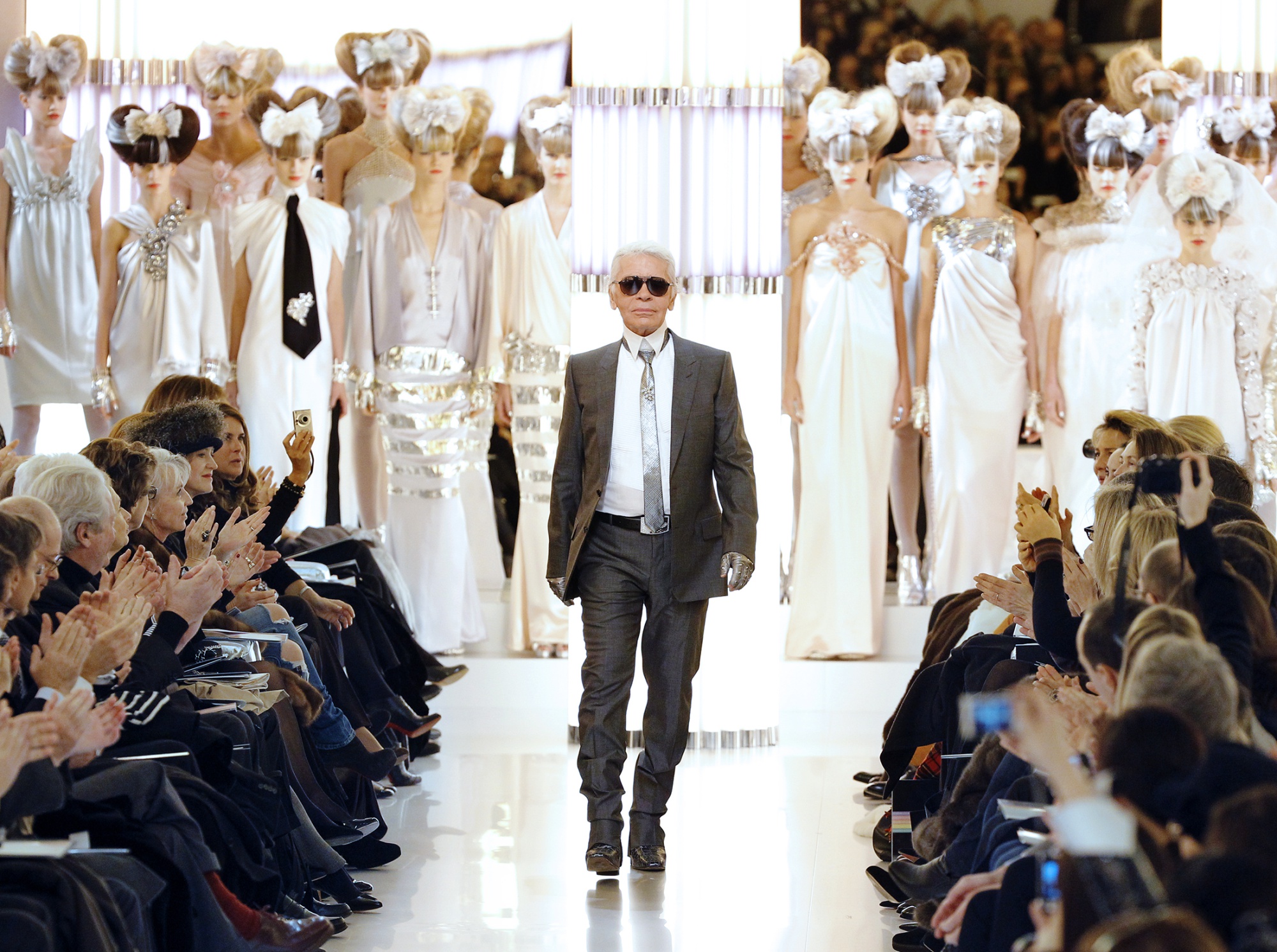 Chanel to Lean on Brand Veterans Following Lagerfeld's Death