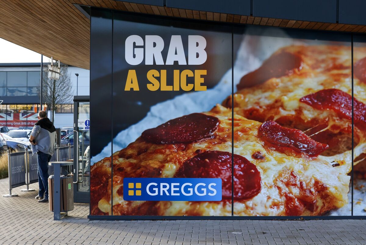 Greggs to Close Four Plants as Baker Warns of Inflation Pressure