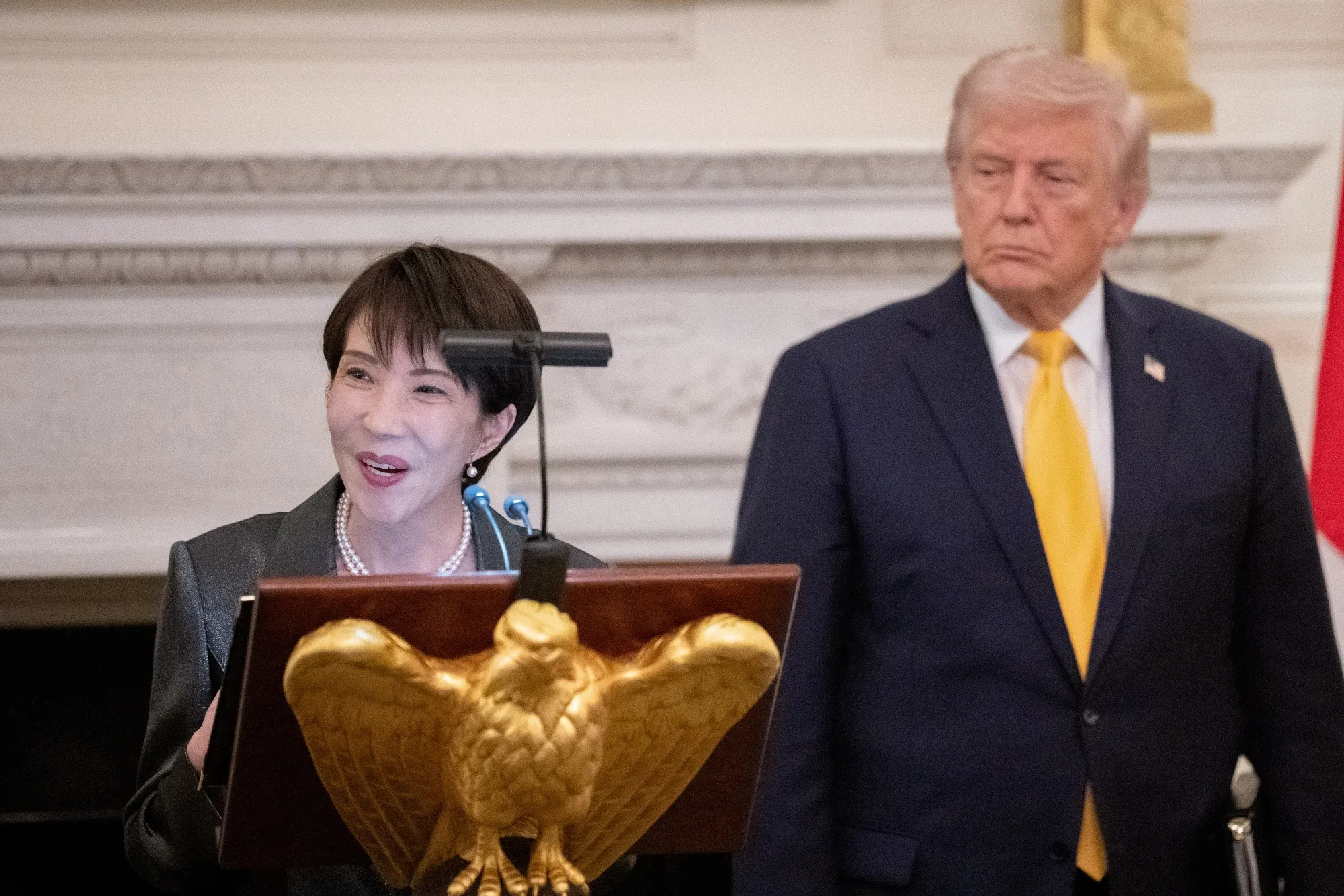 孤立のトランプ氏に助け船で難題クリア、高市氏は自衛隊派遣確約せず