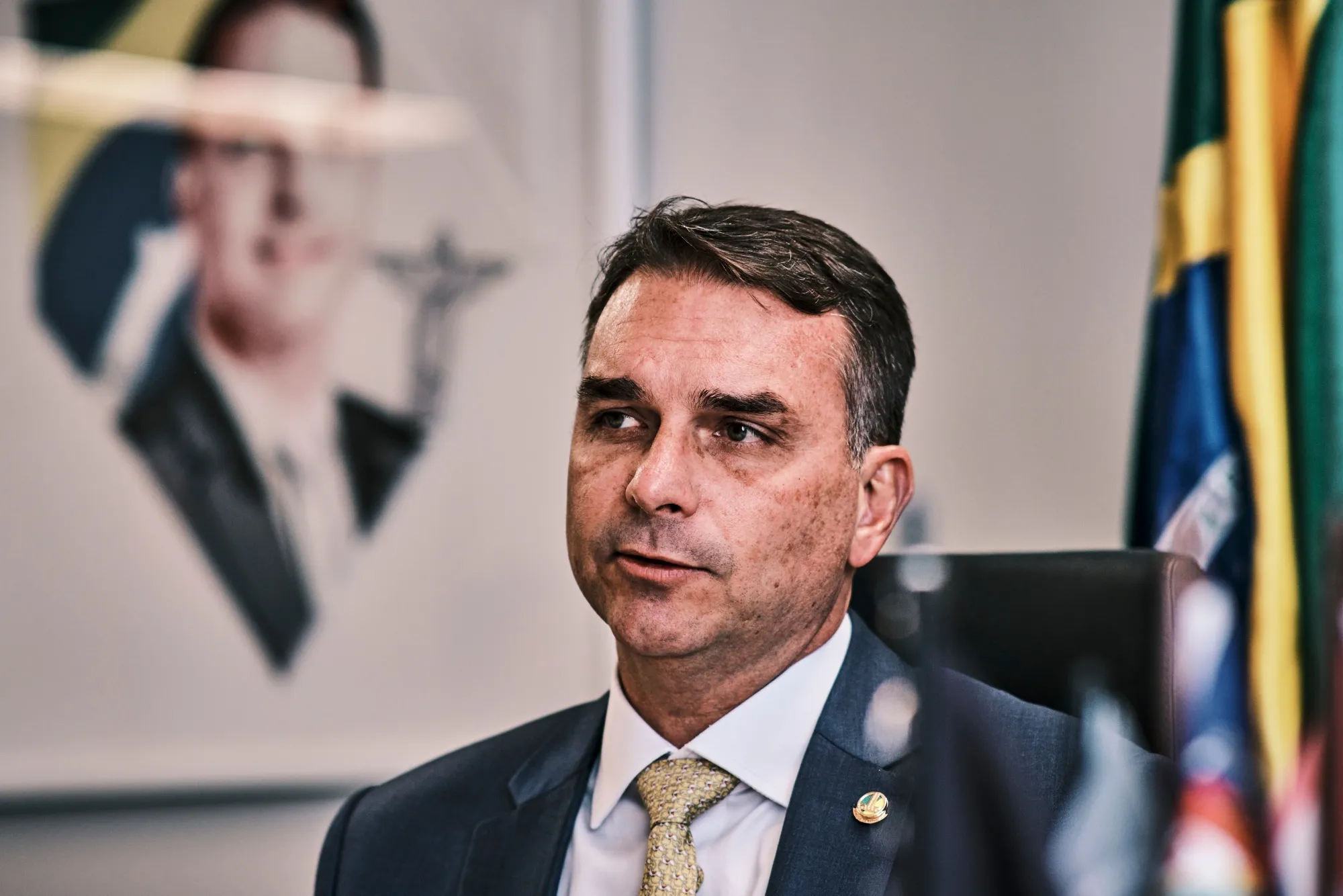 Sobrenome Bolsonaro vira desafio na eleição de Flávio - Bloomberg