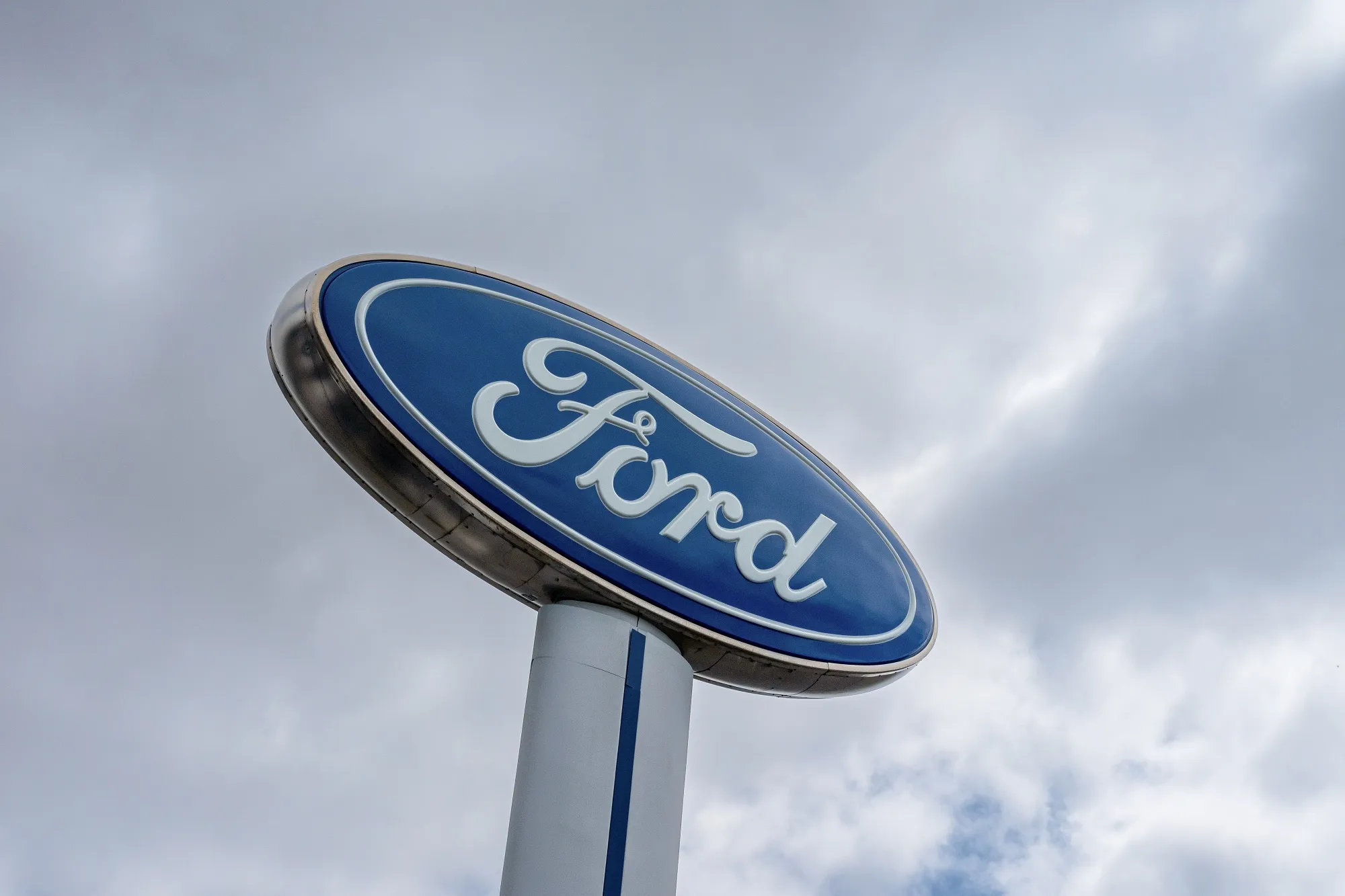 US Retail Sales Jump By Most In Two Years On Car-Buying Rush