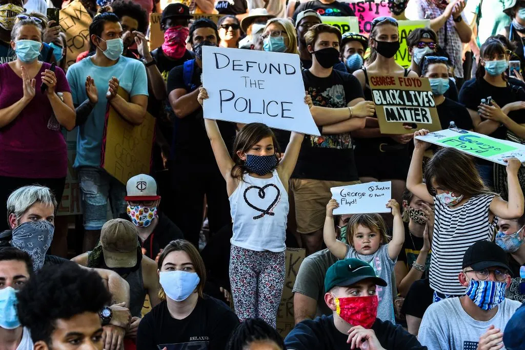 At least they’re wearing masks.