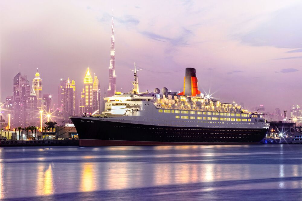 Dubai to Open QE2 as Hotel 10 Years After It Bought the Ship - Bloomberg