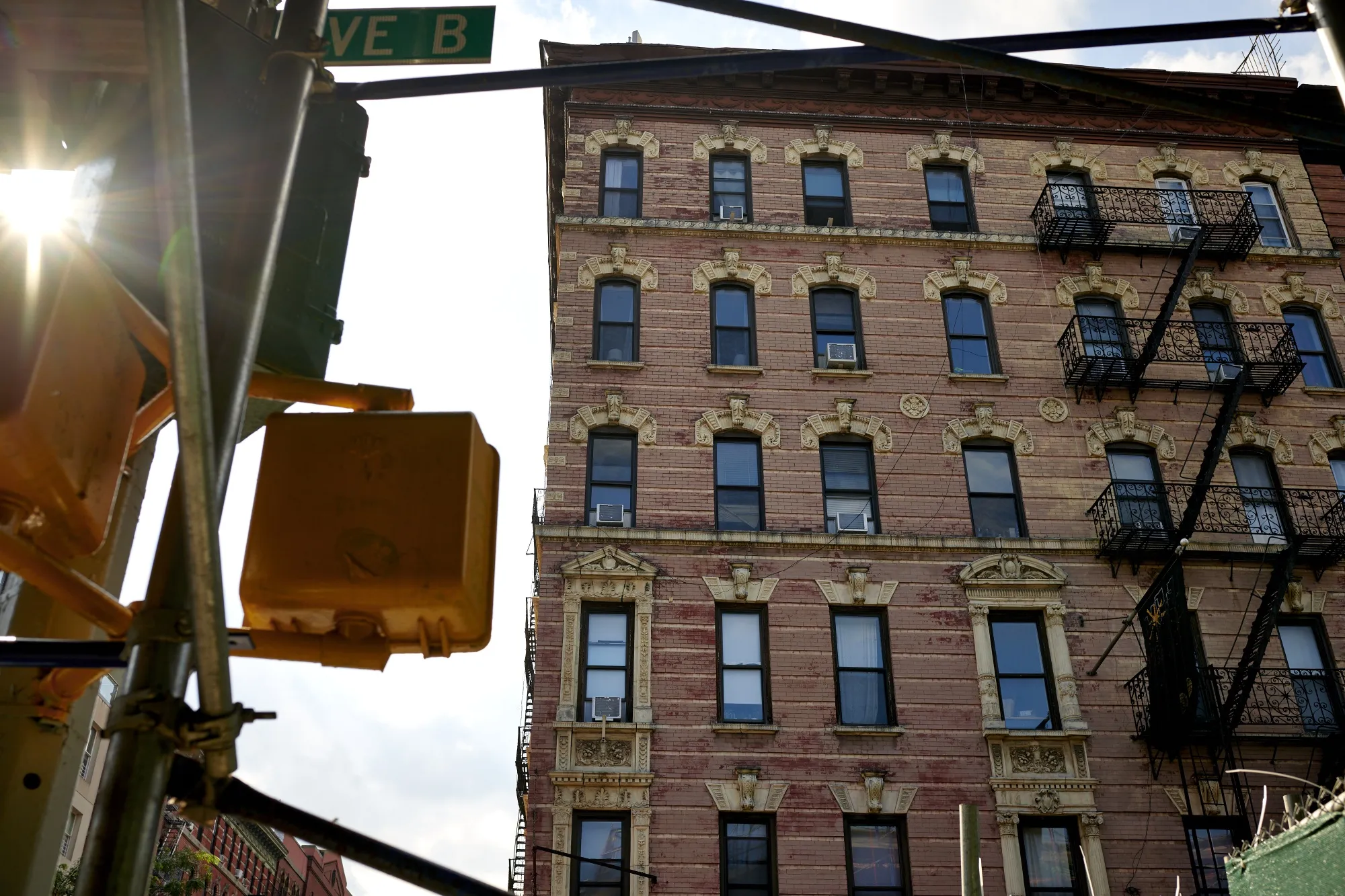 An apartment building in New York.